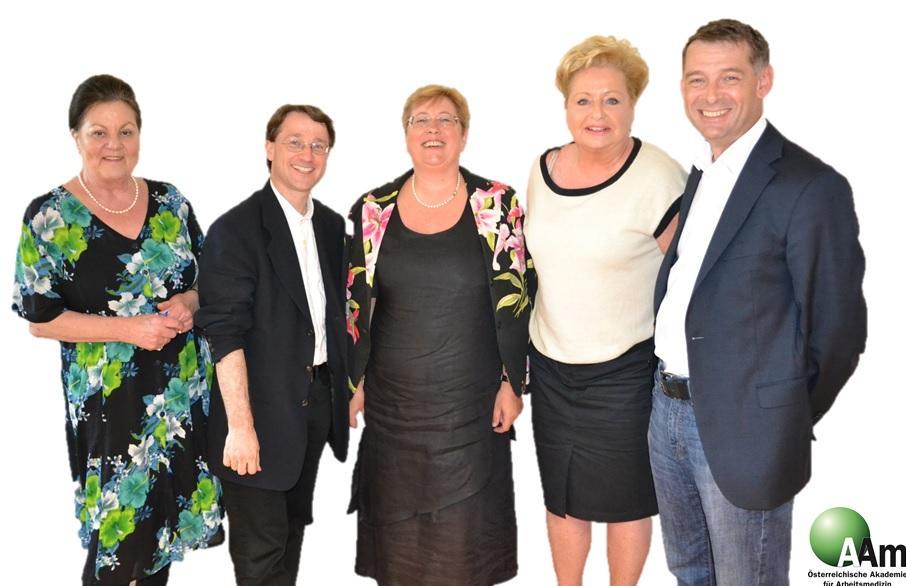 Aam_Absolvententreffen_2013_Gruppenfoto.jpg